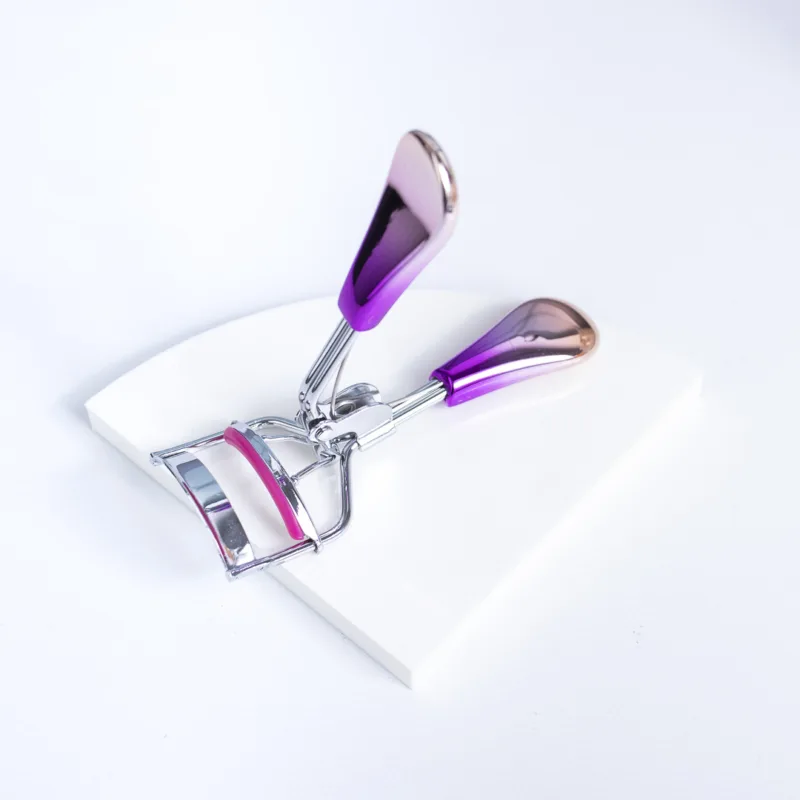 ARQUEADOR DE PESTAÑAS (1 UND - CAJA)