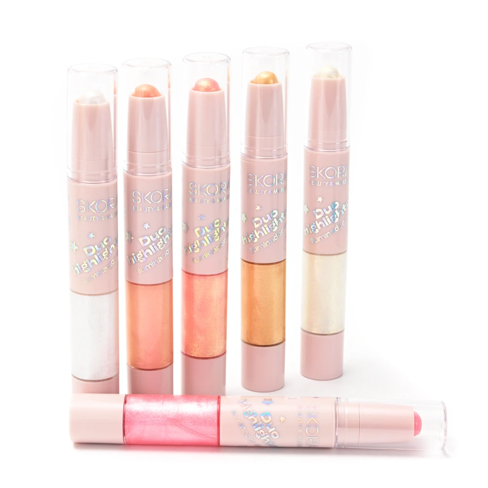 ILUMINADOR EN CRAYÓN Y BRILLO LABIAL