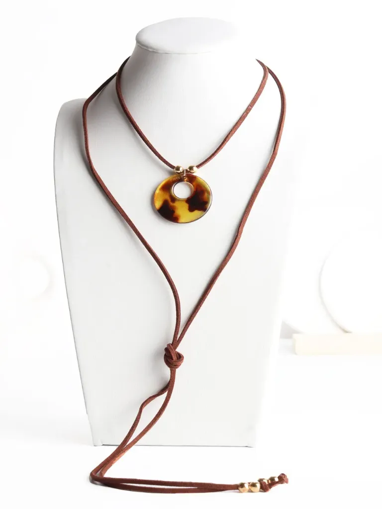 COLLAR CIRCULO CAREY